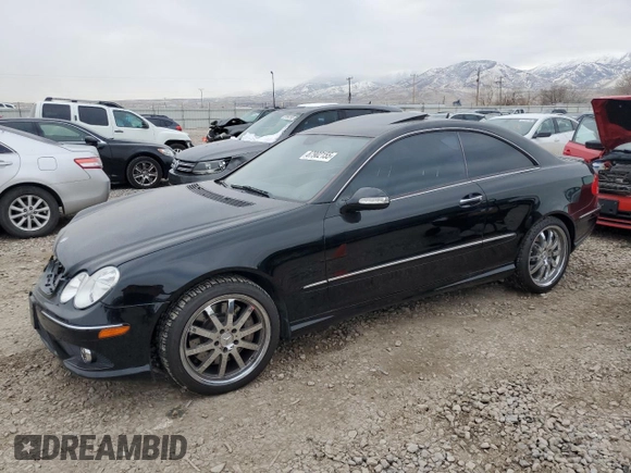 2007 Mercedes-Benz CLK-Class 5.5L with VIN WDBTJ72H47F211102, listed as a Copart auction lot 87902155 with 35,707 mi miles and Salvage Title. Bid and sale history available at carsss.com. Image 1.