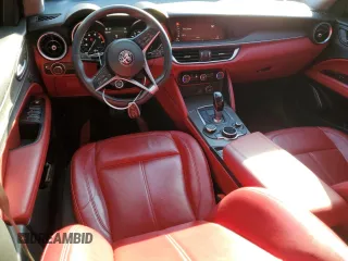 2019 Alfa Romeo Stelvio Ti Lusso z VIN ZASPAKBN0K7C71285, wystawiony jako Copart lot #83194964 z przebiegiem 59 811 mil mil oraz Szkoda całkowita • Salvage title. Historia ofert i sprzedaży dostępna na DreamBid. Obrazek 8.