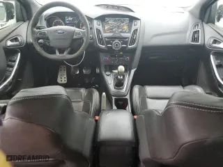 2015 Ford Focus ST with VIN 1FADP3L97FL340400, listed as a Copart auction lot 47073055 with 171,496 mi miles and Clean Title. Bid and sale history available at carsss.com. Image 8.
