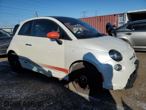2013 FIAT 500e с VIN 3C3CFFGE2DT714158, выставлен на аукционе Copart как лот 85151624 с пробегом 71 980 миль миль и Списание • Salvage title. История ставок и продаж доступна на DreamBid. Изображение 4.