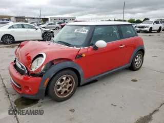 2012 MINI Hardtop z VIN WMWSU3C56CT261218, wystawiony jako Copart lot #60810455 z przebiegiem 60 770 mil mil oraz Szkoda całkowita • Salvage title. Historia ofert i sprzedaży dostępna na DreamBid. Obrazek 1.