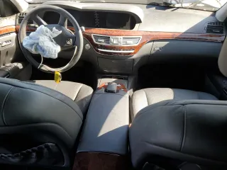 2008 Mercedes-Benz S 550 z VIN WDDNG86X98A210581, wystawiony jako Copart lot #56899455 z przebiegiem 65 763 mil mil oraz Szkoda całkowita • Salvage title. Historia ofert i sprzedaży dostępna na DreamBid. Obrazek 8.