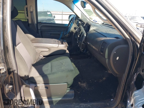 2011 Chevrolet Silverado 1500 LT with VIN 3GCPKSE38BG395583, listed as a IAAI auction lot 41486984 with 134,615 mi miles and . Bid and sale history available at DreamBid. Image 5.