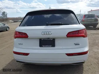 2018 Audi Q5 Premium with VIN WA1ANAFY9J2008252, listed as a IAAI auction lot 41917806 with 101,331 mi miles. Bid and sale history available at carsss.com. Image 16.