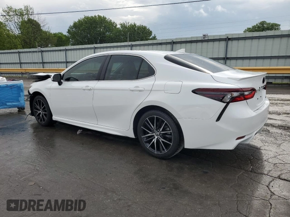 2022 Toyota Camry SE with VIN 4T1G11AK7NU682646, listed as a Copart auction lot 54264955 with 65,835 mi miles and Salvage Title. Bid and sale history available at carsss.com. Image 2.