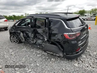 2023 Jeep Compass Latitude Lux z VIN 3C4NJDFN2PT549158, wystawiony jako Copart lot #57506665 z przebiegiem 23 687 mil mil oraz Szkoda całkowita • Salvage title. Historia ofert i sprzedaży dostępna na DreamBid. Obrazek 2.