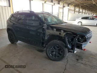 2019 Jeep Cherokee Trailhawk Elite с VIN 1C4PJMBN6KD177840, выставлен на аукционе Copart как лот 69418864 с пробегом 72 310 миль миль и Списание • Salvage title. История ставок и продаж доступна на DreamBid. Изображение 4.