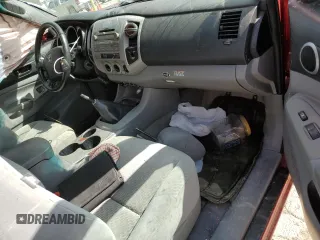 2010 Toyota Tacoma с VIN 5TEUX4EN9AZ719970, выставлен на аукционе Copart как лот 53120805 с пробегом Не указан миль и Списание • Salvage title. История ставок и продаж доступна на DreamBid. Изображение 8.