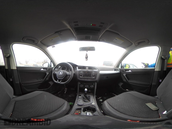 2021 Volkswagen Tiguan S z VIN 3VV0B7AX5MM071469, wystawiony jako IAAI lot #41716496 z przebiegiem 38 213 mil mil oraz . Historia ofert i sprzedaży dostępna na DreamBid. Obrazek 18.