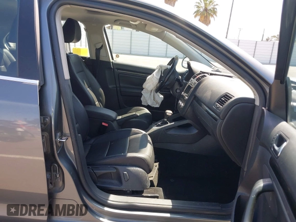 2010 Volkswagen Jetta Limited Edition with VIN 3VWRZ7AJ8AM107256, listed as a IAAI auction lot 42361571 with 110,548 mi miles and . Bid and sale history available at DreamBid. Image 5.