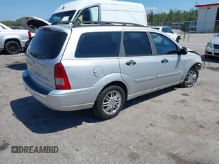 2006 Ford Focus SE with VIN 1FAHP36N86W165566, listed as a IAAI auction lot 42049681 with 116,061 mi miles and . Bid and sale history available at carsss.com. Image 4.