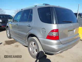2005 Mercedes-Benz M 350 with VIN 4JGAB57E65A550801, listed as a IAAI auction lot 41669539 with 207,572 mi miles and . Bid and sale history available at DreamBid. Image 3.