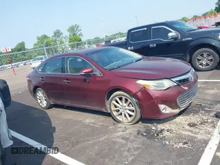 2013 Toyota Avalon XLE z VIN 4T1BK1EB6DU029564, wystawiony jako IAAI lot #42425157 z przebiegiem 228 767 mil mil oraz . Historia ofert i sprzedaży dostępna na DreamBid. Obrazek 13.