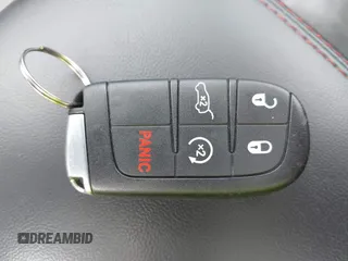 2018 Jeep Grand Cherokee Trailhawk с VIN 1C4RJFLT2JC105507, выставлен на аукционе IAAI как лот 42388383 с пробегом 67 725 миль миль и . История ставок и продаж доступна на DreamBid. Изображение 11.