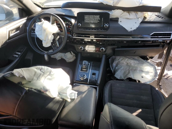 2023 Mitsubishi Outlander SE z VIN JA4J3UA81PZ031071, wystawiony jako Copart lot #42016205 z przebiegiem 40 627 mil mil oraz Szkoda całkowita • Salvage title. Historia ofert i sprzedaży dostępna na DreamBid. Obrazek 8.