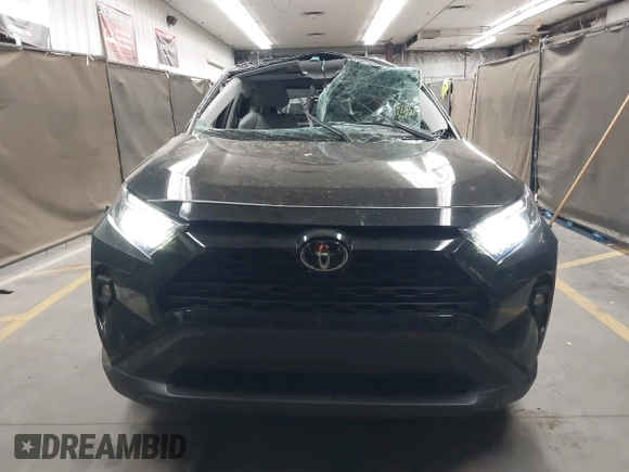 2024 Toyota RAV4 XLE Premium with VIN 2T3A1RFV3RC405031, listed as a IAAI auction lot 41977587 with 9,272 mi miles and . Bid and sale history available at DreamBid. Image 13.