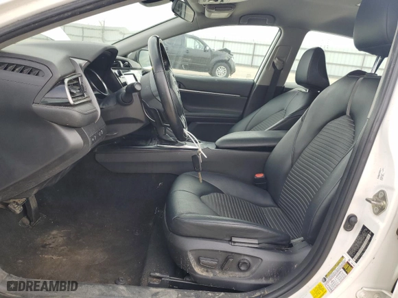 2020 Toyota Camry SE with VIN 4T1G11AK3LU942831, listed as a Copart auction lot 45449445 with 74,218 mi miles and Salvage Title. Bid and sale history available at carsss.com. Image 7.