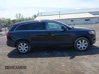 2007 Audi Q7 Premium z VIN WA1BY74L97D056322, wystawiony jako IAAI lot #42081141 z przebiegiem 173 587 mil mil oraz . Historia ofert i sprzedaży dostępna na DreamBid. Obrazek 12.