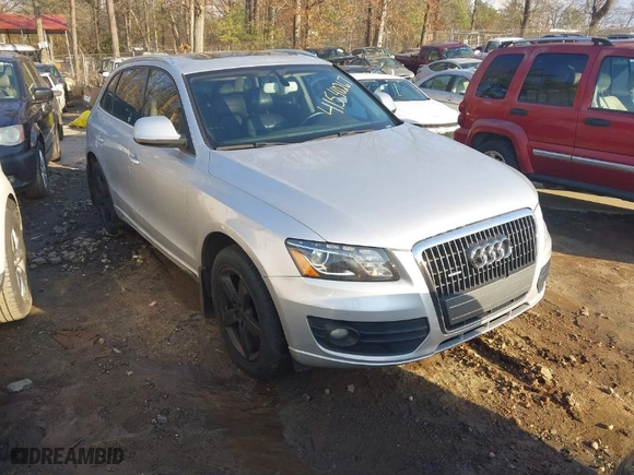 2012 Audi Q5 2.0T Premium Plus with VIN WA1LFAFP4CA019326, listed as a IAAI auction lot 41540267 with 185,731 mi miles. Bid and sale history available at carsss.com. Image 1.