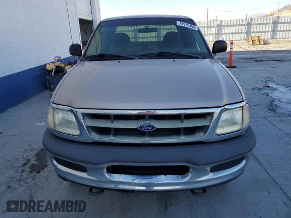 1998 Ford F-250 with VIN 1FTPX28L1WKC07787, listed as a Copart auction lot 75915464 with 199,543 mi miles and Clean title. Bid and sale history available at DreamBid. Image 5.