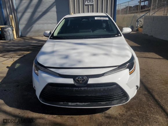 2023 Toyota Corolla LE with VIN 5YFB4MDE8PP009717, listed as a Copart auction lot 50546585 with 60,511 mi miles and Clean Title. Bid and sale history available at carsss.com. Image 5.