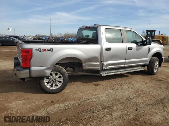 2021 Ford Super Duty F-250 SRW XL with VIN 1FT7W2B69MEC05271, listed as a Copart auction lot 48461235 with 55,121 mi miles and Salvage Title. Bid and sale history available at carsss.com. Image 3.