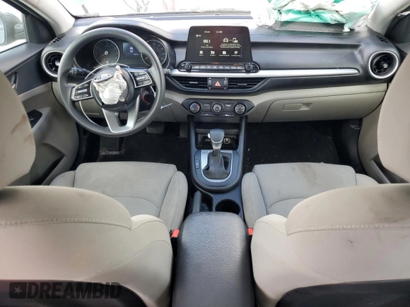 2021 Kia Forte FE z VIN 3KPF24AD8ME373460, wystawiony jako Copart lot #45184105 z przebiegiem 54 878 mil mil oraz Czysty tytuł • Clean title. Historia ofert i sprzedaży dostępna na DreamBid. Obrazek 8.