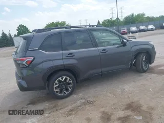 2025 Subaru Forester Premium z VIN JF2SLDDC4SH451241, wystawiony jako IAAI lot #42256273 z przebiegiem 3 108 mil mil oraz . Historia ofert i sprzedaży dostępna na DreamBid. Obrazek 4.