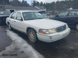2005 Mercury Grand Marquis LS Premium with VIN 2MEFM75W25X644305, listed as a IAAI auction lot 41673879 with 174,933 mi miles. Bid and sale history available at carsss.com. Image 1.