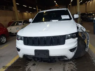 2019 Jeep Grand Cherokee Laredo E with VIN 1C4RJFAG1KC818289, listed as a IAAI auction lot 41602541 with 59,356 mi miles. Bid and sale history available at carsss.com. Image 13.