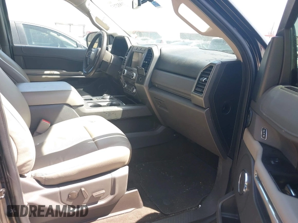 2020 Ford Expedition XLT with VIN 1FMJU1HT7LEA25705, listed as a IAAI auction lot 41852753 with 54,445 mi miles. Bid and sale history available at carsss.com. Image 5.