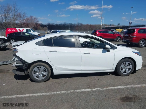 2017 Chevrolet Cruze LS with VIN 1G1BC5SM9H7234565, listed as a IAAI auction lot 41870220 with NaN miles. Bid and sale history available at carsss.com. Image 14.