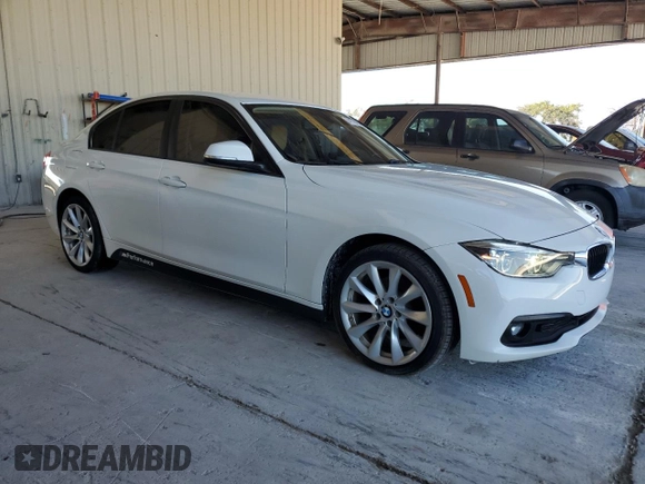 2018 BMW 3 Series 320i with VIN WBA8E1G5XJNU90685, listed as a Copart auction lot 84178894 with 84,614 mi miles and Salvage Title. Bid and sale history available at DreamBid. Image 4.