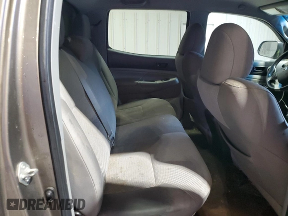 2015 Toyota Tacoma with VIN 5TFLU4EN2FX130150, listed as a Copart auction lot 43867045 with 135,843 mi miles and Salvage title. Bid and sale history available at DreamBid. Image 10.