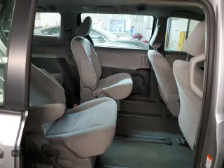 2018 Toyota Sienna L with VIN 5TDZZ3DC7JS941222, listed as a Copart auction lot 72566472 with 50,112 mi miles and . Bid and sale history available at DreamBid. Image 11.