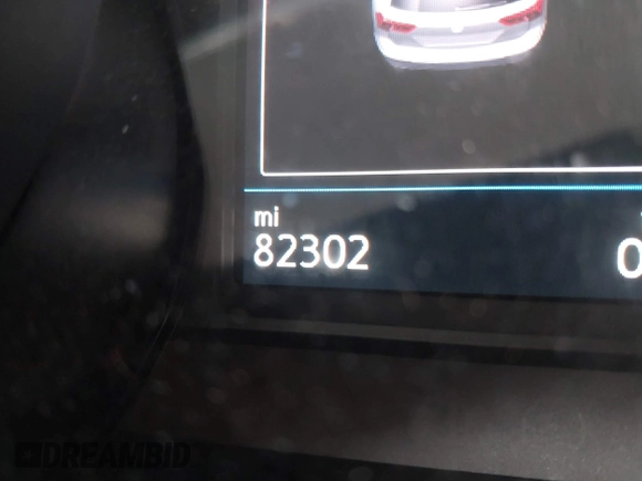 2019 Volkswagen Tiguan SE with VIN 3VV3B7AX7KM040136, listed as a IAAI auction lot 41397714 with 82,302 mi miles and . Bid and sale history available at DreamBid. Image 16.