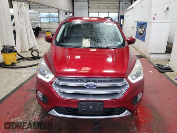 2017 Ford Escape SE with VIN 1FMCU9GD8HUE44757, listed as a Copart auction lot 47301735 with 122,429 mi miles and Clean Title. Bid and sale history available at DreamBid. Image 5.