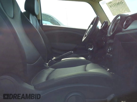 2011 MINI Hardtop with VIN WMWSU3C51BT183574, listed as a IAAI auction lot 41863134 with 137,140 mi miles and . Bid and sale history available at DreamBid. Image 5.