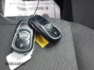 2018 Buick Regal Preferred with VIN W04GL6SX4J1136480, listed as a IAAI auction lot 42472510 with 117,210 mi miles and . Bid and sale history available at DreamBid. Image 11.