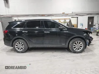 2019 Kia Sorento LX with VIN 5XYPGDA3XKG560440, listed as a IAAI auction lot 41502771 with 114,415 mi miles. Bid and sale history available at carsss.com. Image 14.