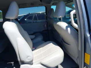 2014 Toyota Sienna XLE with VIN 5TDYK3DC5ES481399, listed as a IAAI auction lot 42085550 with 154,157 mi miles. Bid and sale history available at carsss.com. Image 8.