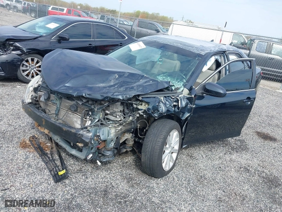 2013 Toyota Camry Hybrid LE with VIN 4T1BD1FK5DU076612, listed as a IAAI auction lot 42000025 with 210,000 mi miles. Bid and sale history available at carsss.com. Image 19.