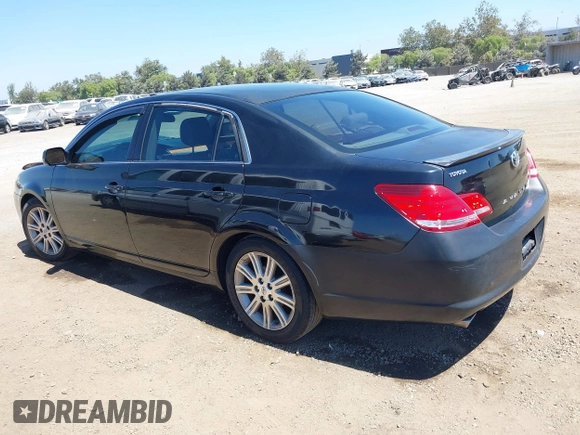 2005 Toyota Avalon XL with VIN 4T1BK36BX5U053913, listed as a IAAI auction lot 40229932 with Not Provided miles and . Bid and sale history available at DreamBid. Image 3.