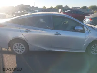 2019 Toyota Prius L Eco with VIN JTDKARFU3K3090363, listed as a IAAI auction lot 40858003 with 22,405 mi miles. Bid and sale history available at carsss.com. Image 13.