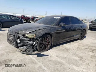 2023 Audi S8 z VIN WAULSAF84PN010972, wystawiony jako Copart lot #71031464 z przebiegiem 11 312 mil mil oraz Szkoda całkowita • Salvage title. Historia ofert i sprzedaży dostępna na DreamBid. Obrazek 1.
