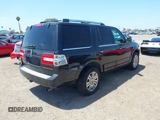 2011 Lincoln Navigator z VIN 5LMJJ2H57BEJ00298, wystawiony jako IAAI lot #42170739 z przebiegiem 175 692 mil mil oraz . Historia ofert i sprzedaży dostępna na DreamBid. Obrazek 4.