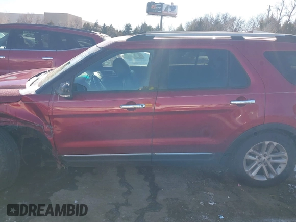 2013 Ford Explorer XLT with VIN 1FM5K7D90DGB83684, listed as a IAAI auction lot 41556438 with 173,611 mi miles. Bid and sale history available at carsss.com. Image 14.