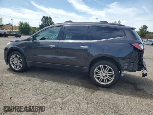 2015 Chevrolet Traverse LT z VIN 1GNKRGKD4FJ117534, wystawiony jako Copart lot #56562735 z przebiegiem Nie podano mil oraz Szkoda całkowita • Salvage title. Historia ofert i sprzedaży dostępna na DreamBid. Obrazek 2.