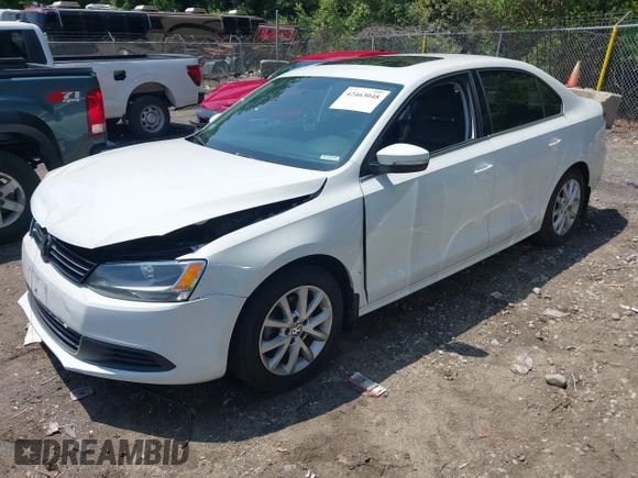 2014 Volkswagen Jetta SE with VIN 3VWD17AJ5EM437072, listed as a IAAI auction lot 42463048 with 99,030 mi miles and . Bid and sale history available at DreamBid. Image 2.