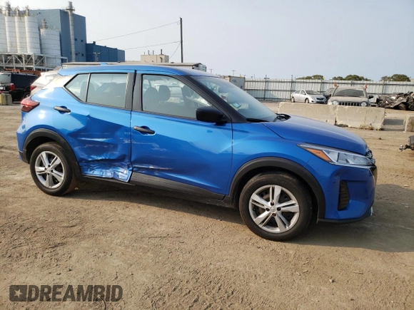 2022 Nissan Kicks S with VIN 3N1CP5BV9NL502811, listed as a Copart auction lot 70958704 with 42,814 mi miles and Salvage Title. Bid and sale history available at carsss.com. Image 4.